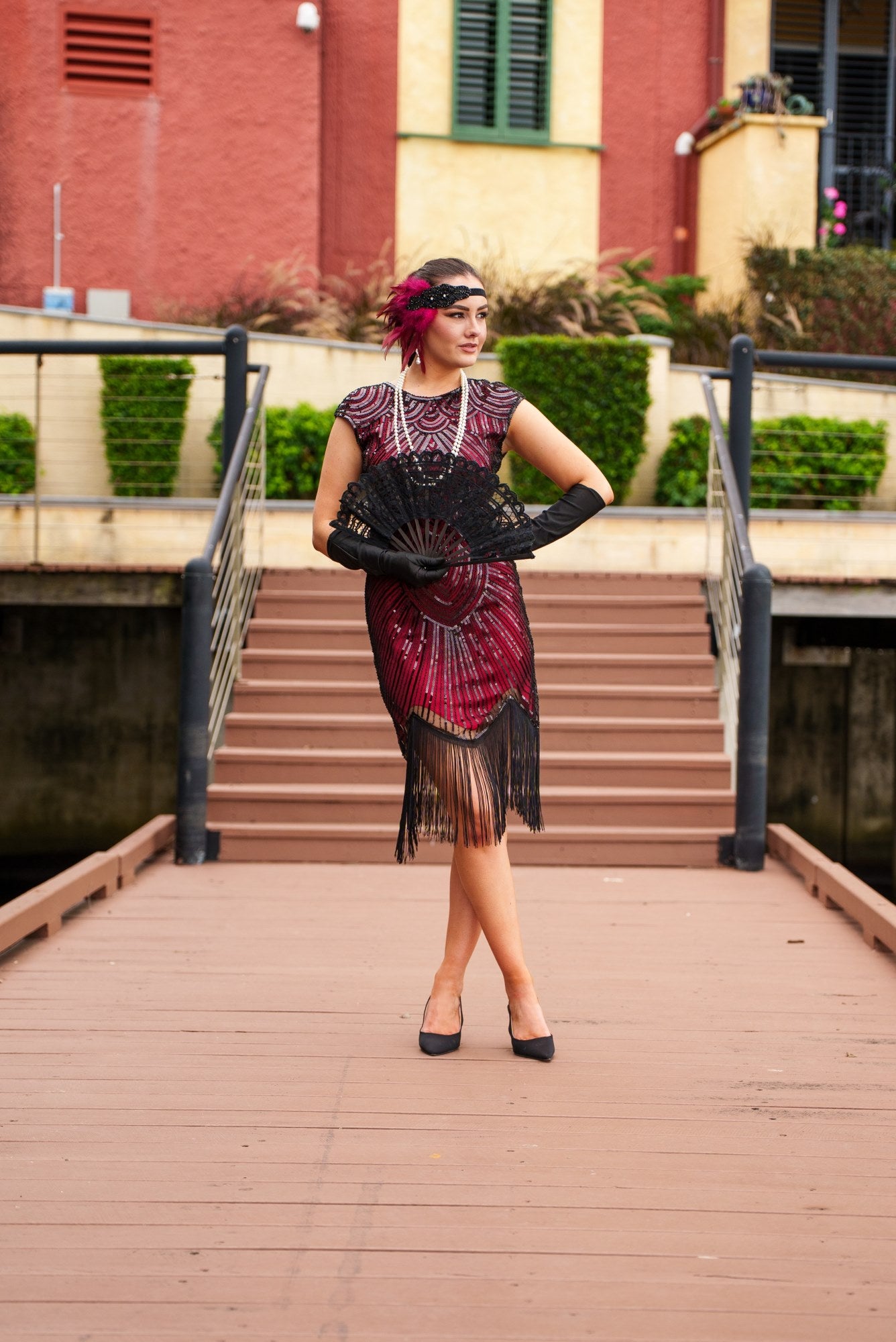 1920s Red and Black Mable Flapper Dress with sequins, beads, and fringe – ideal for Gatsby or Roaring 20s parties